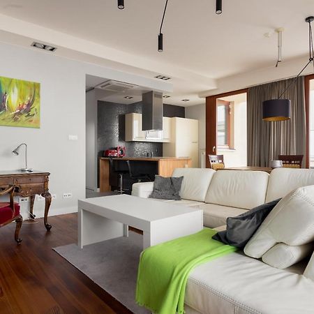 Hlonda Deluxe Apartment With Terrace Варшава Екстериор снимка