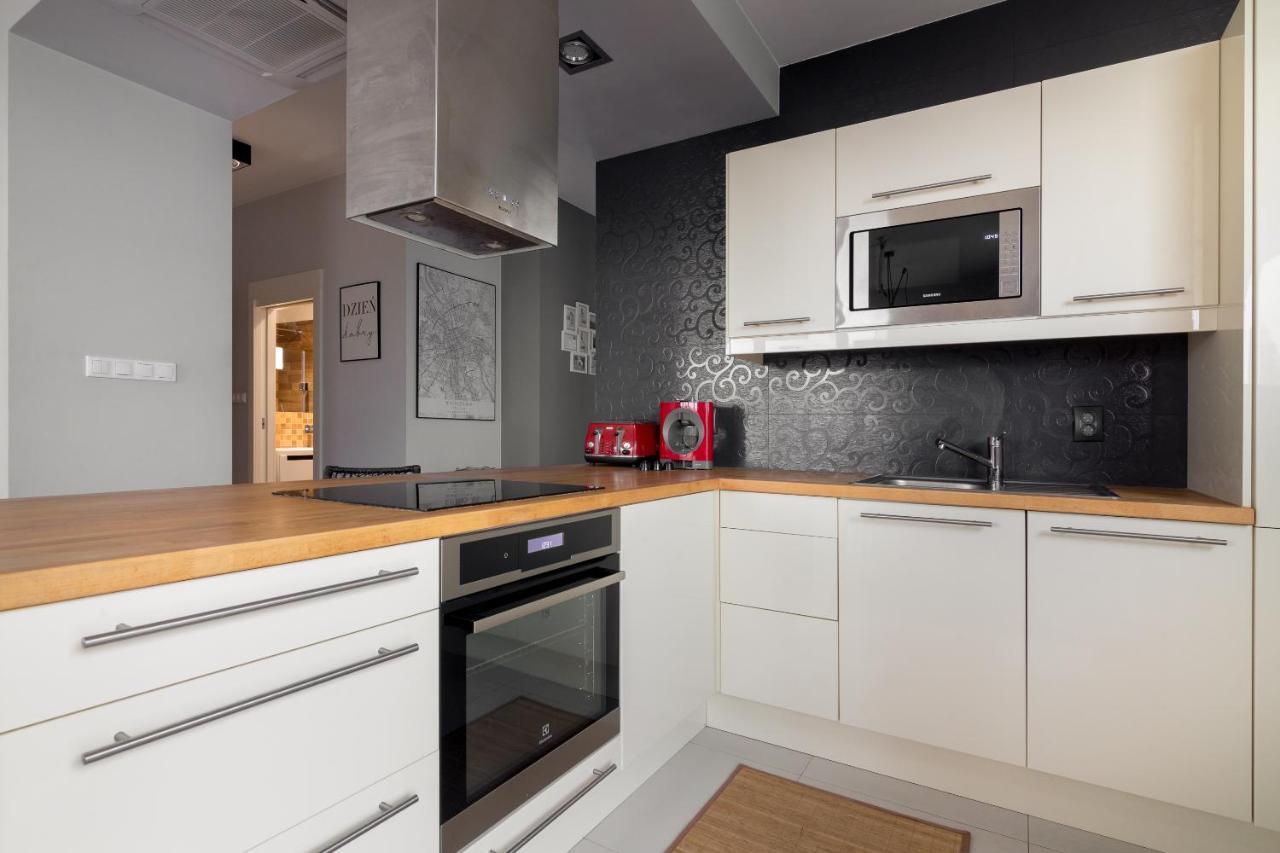 Hlonda Deluxe Apartment With Terrace Варшава Екстериор снимка