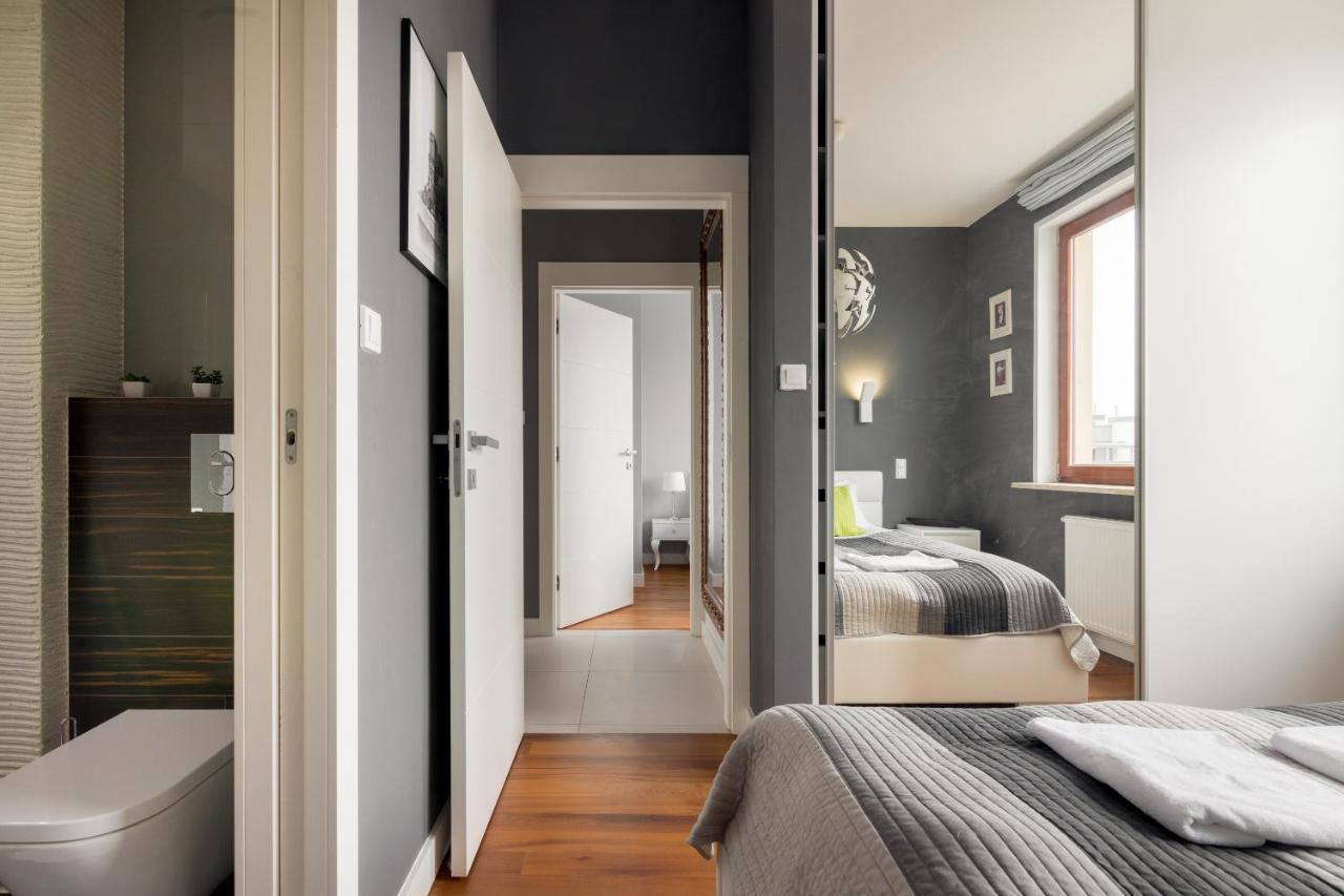 Hlonda Deluxe Apartment With Terrace Варшава Екстериор снимка